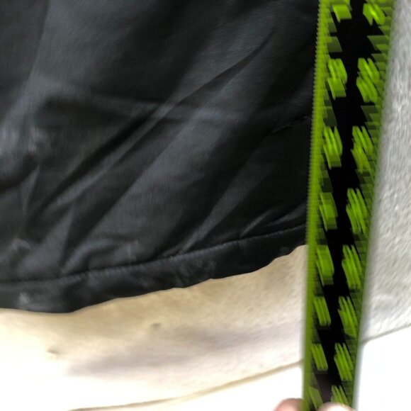 SwissTech Boys Snow Pants Size XL Outdoors Winter Insulated Pull On Hiking Black - Picture 3 of 10